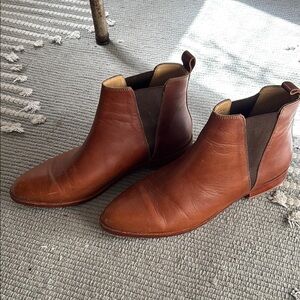 Nisolo Brown Leather Chelsea Boots